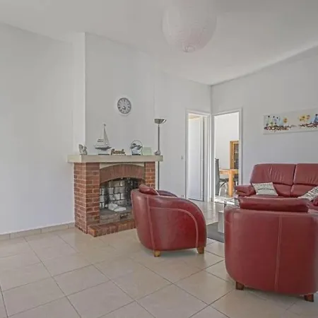 Seaside Escape For Families