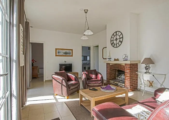 Seaside Escape For Families * Sainte-Honorine-des-Pertes